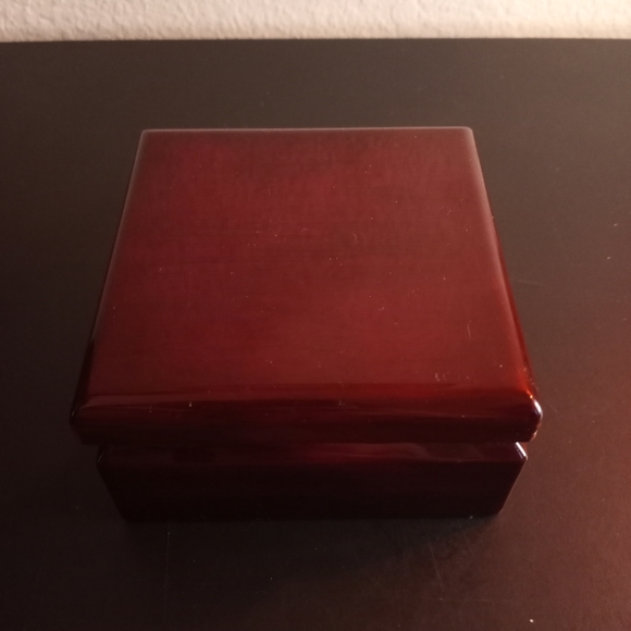 Selco Geneve Quartz Watch in Brown 4" Lacquered Box STUNNING - Picture 5 of 5